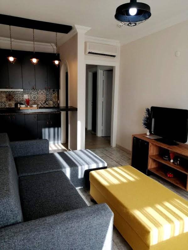 Voswos Garage Coffee Hotel Анталия Екстериор снимка