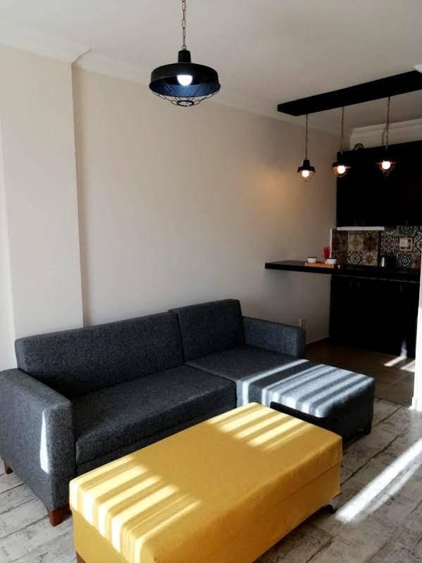 Voswos Garage Coffee Hotel Анталия Екстериор снимка