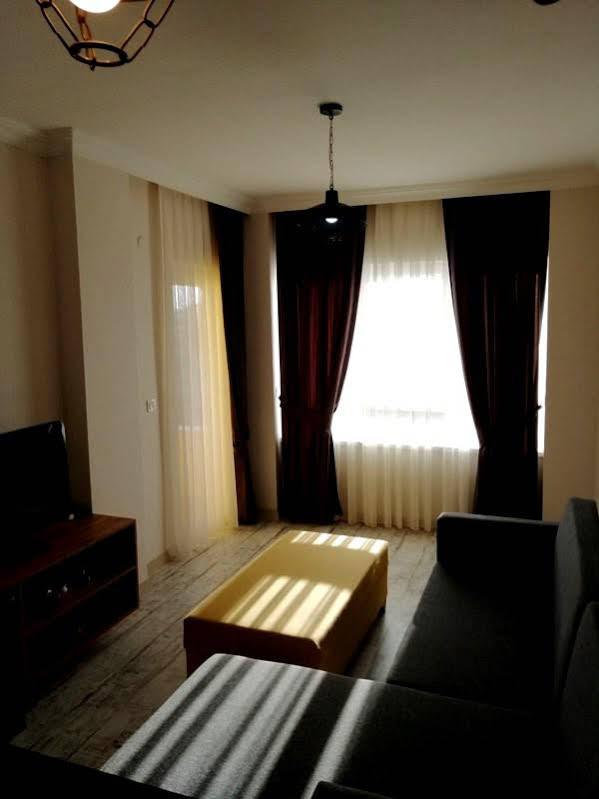 Voswos Garage Coffee Hotel Анталия Екстериор снимка
