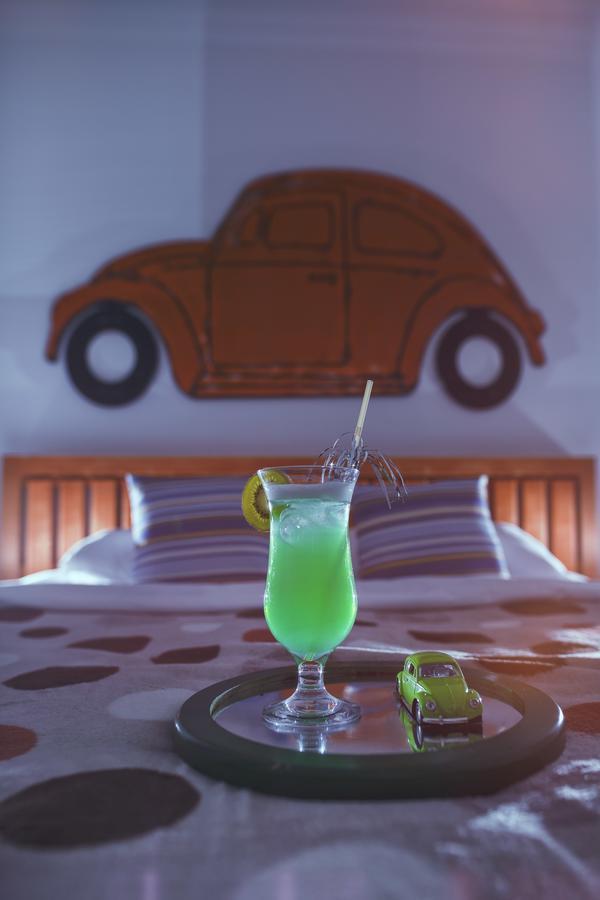 Voswos Garage Coffee Hotel Анталия Екстериор снимка