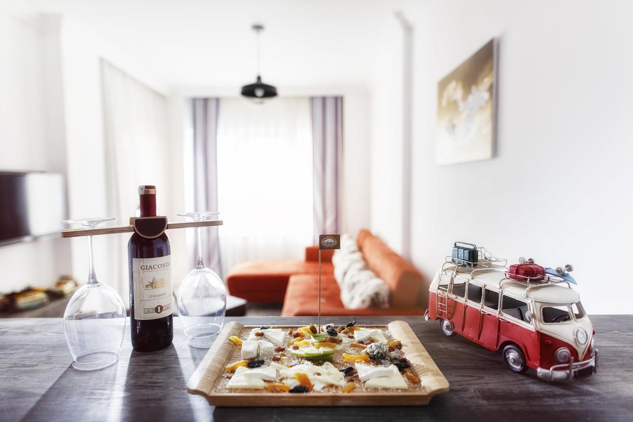 Voswos Garage Coffee Hotel Анталия Екстериор снимка